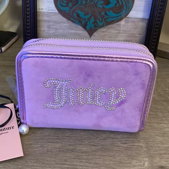 Juicy Couture String of Pearls Double Medium Zip Around Metallic/Velvet Wallet - Picture 11 of 14